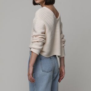 NWT Oak + Fort Cream Sweater